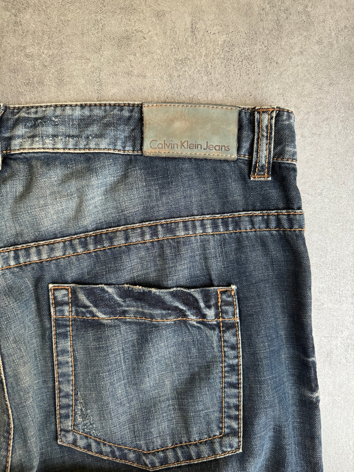 2008 Calvin Klein Blue Faded Straight Relaxed Jeans (L) - 3