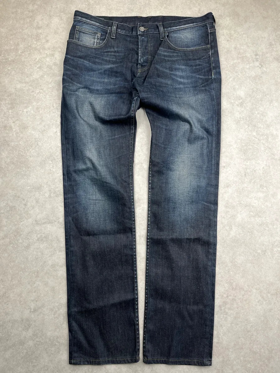 2010s Gucci Dark Indigo Denim Slim Faded Jeans UReRMTOf 0