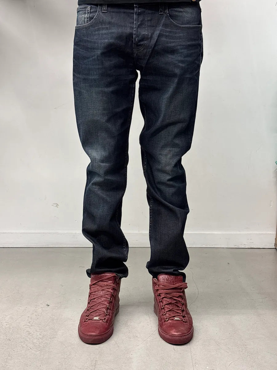 2010s Gucci Dark Indigo Denim Slim Faded Jeans UReRMTOf 1