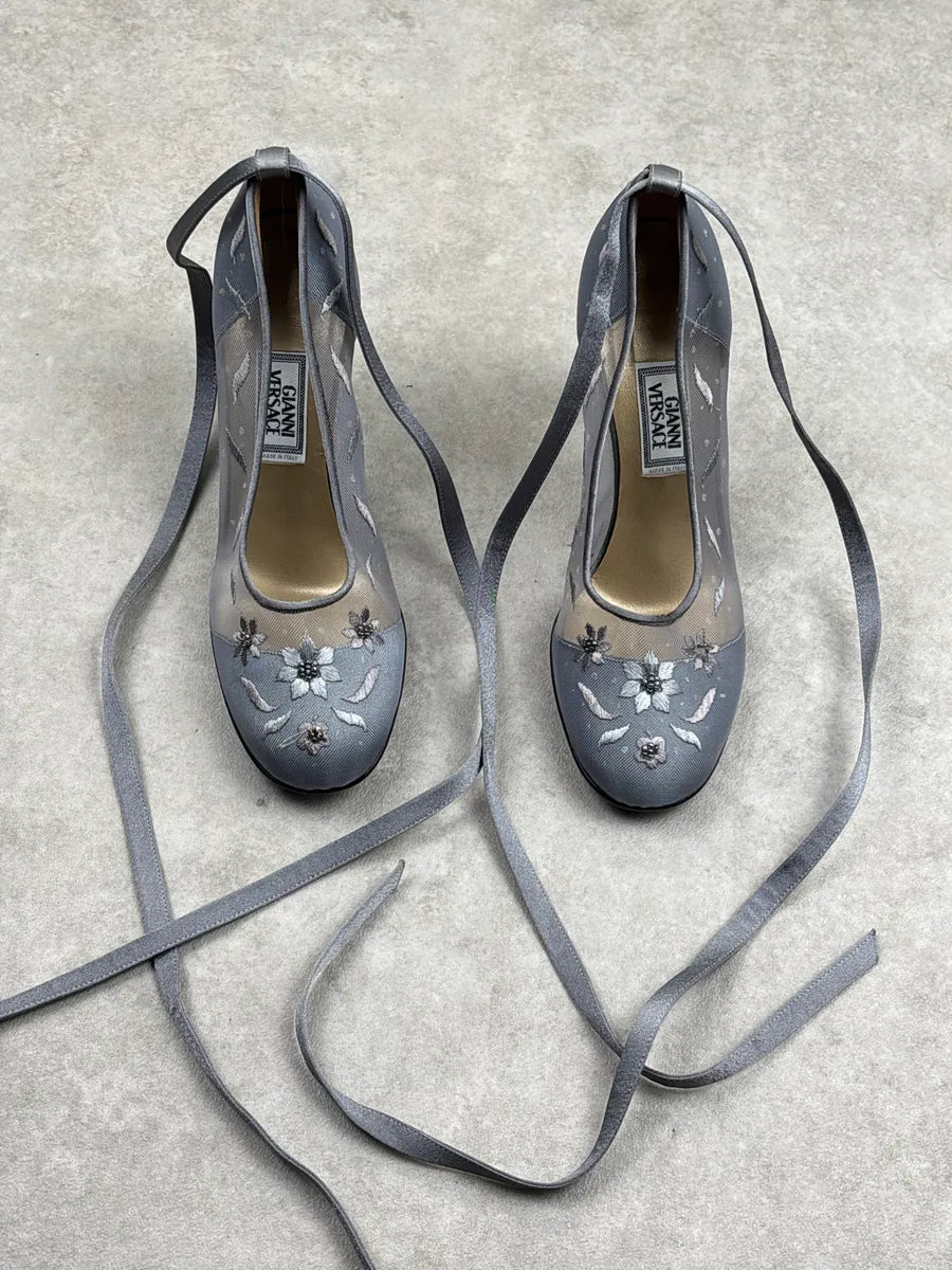1990s Gianni Versace Grey Floral Embroidered Mesh Heels UVvyoAIR 2