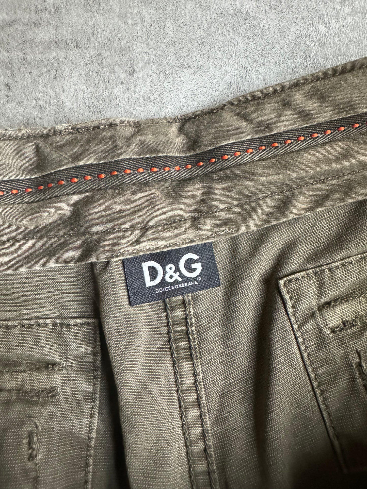 FW2006 Dolce & Gabbana Multi Pockets Cargo Olive Shorts  (L) - 6