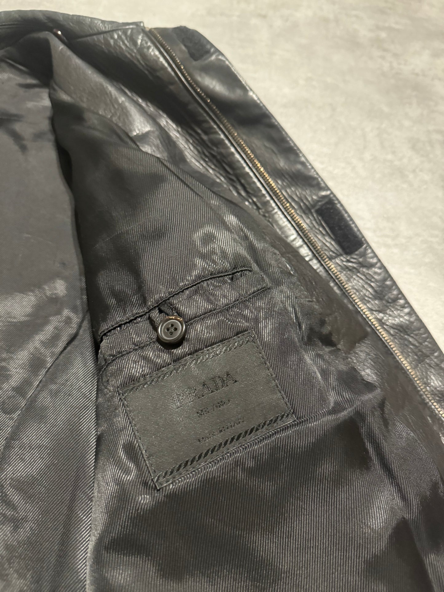 AW1998 Prada Black Minimalist Pure Leather Jacket (M/L) - 9