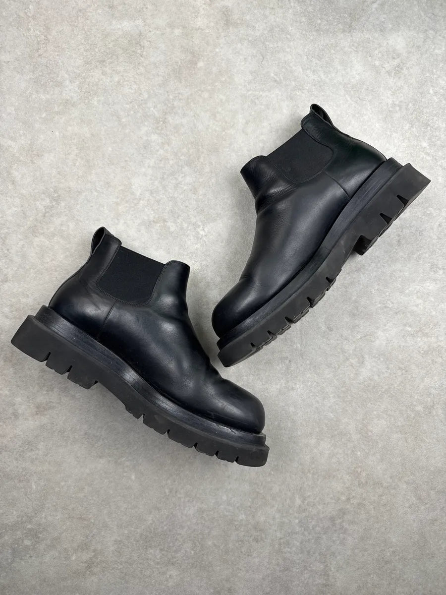 Bottega Veneta Black Leather Combat Chelsea Boots XxTWEAEf 4