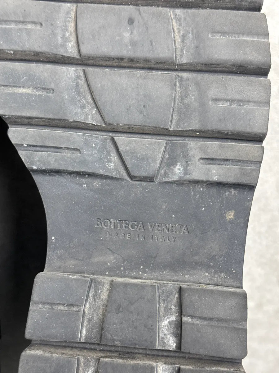 Bottega Veneta Black Leather Combat Chelsea Boots XxTWEAEf 8