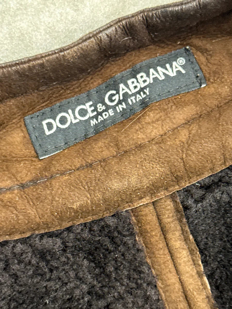 2000s Dolce & Gabbana Dark Brown Shearling Lambskin Button Front Vest ZCDKlmWA 9