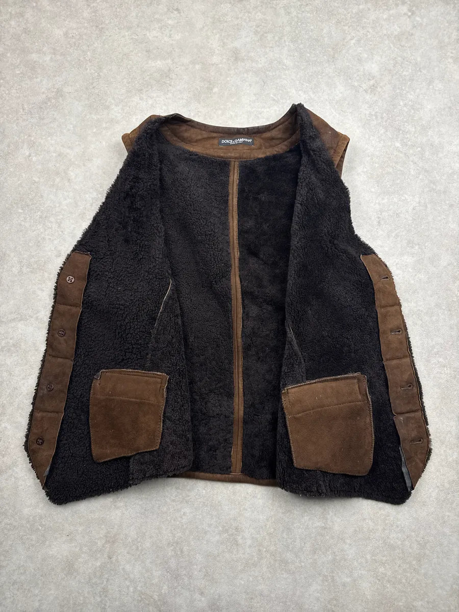 2000s Dolce & Gabbana Dark Brown Shearling Lambskin Button Front Vest ZCDKlmWA 5