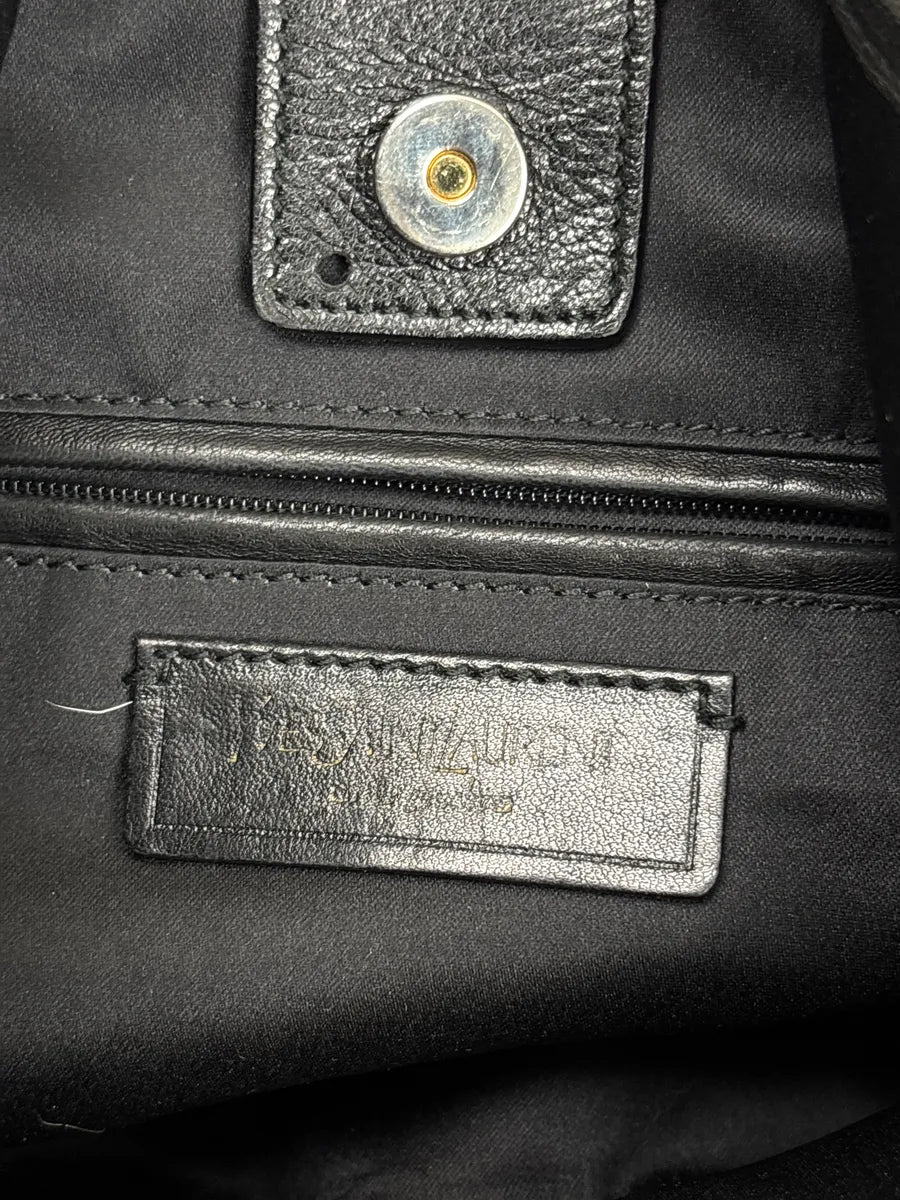 2000s Yves Saint Laurent Black Leather Fringed Crescent Shoulder Bag ZKSRqNJB 14