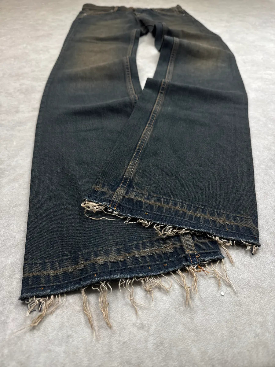 AW2006 Prada Dark Indigo Denim Distressed Straight Leg Jeans ZbhKmREq 6