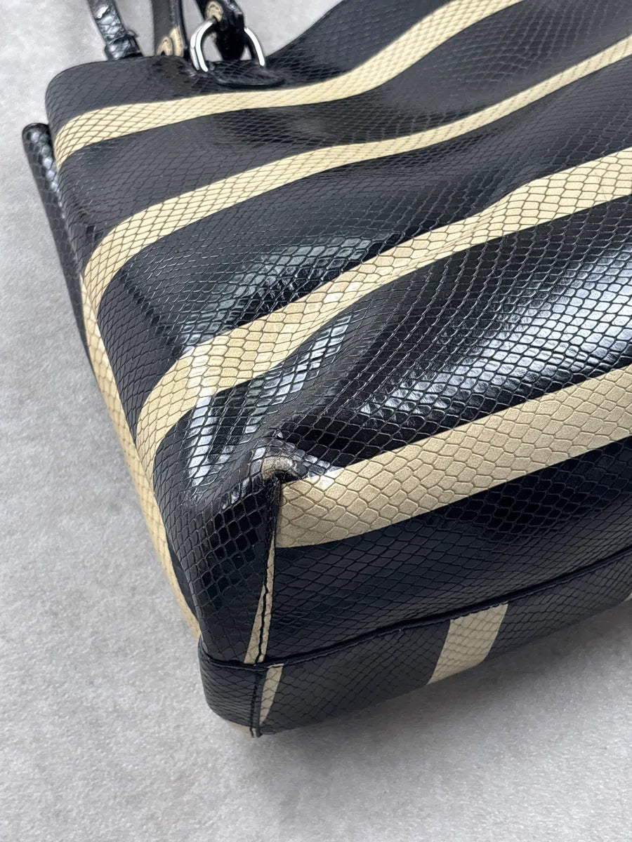 Emporio Armani Black Snakeskin-Effect Stripe Leather Totebag ZqrJDJOF 13