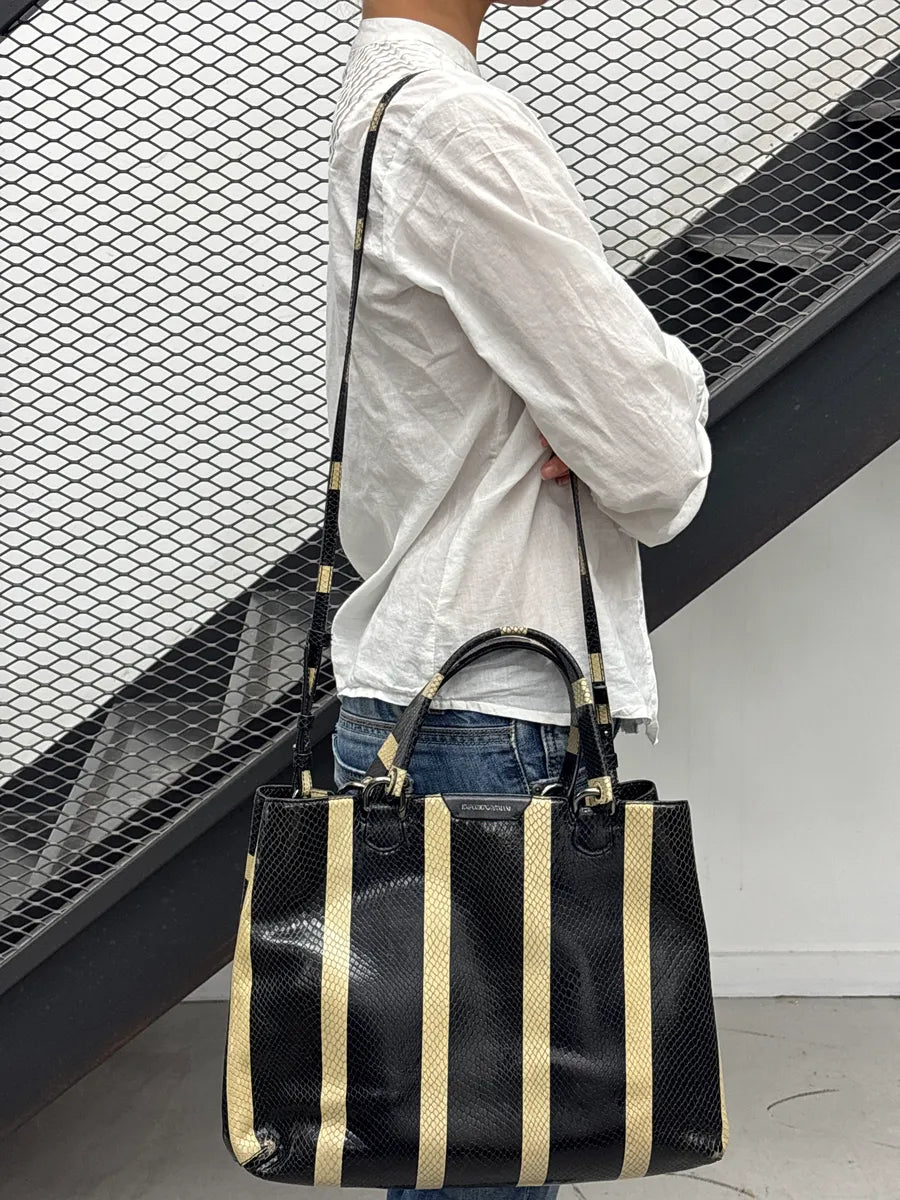 Emporio Armani Black Snakeskin-Effect Stripe Leather Totebag ZqrJDJOF 2