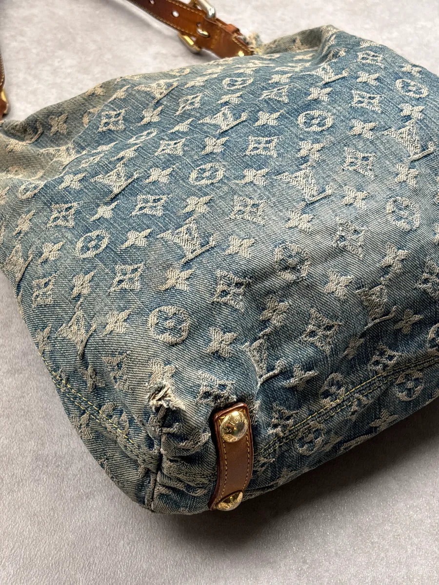 SS2005 Louis Vuitton Blue Denim Monogram Multi-Pocket Shoulder Bag by Marc Jacobs aGYvFBzO 12