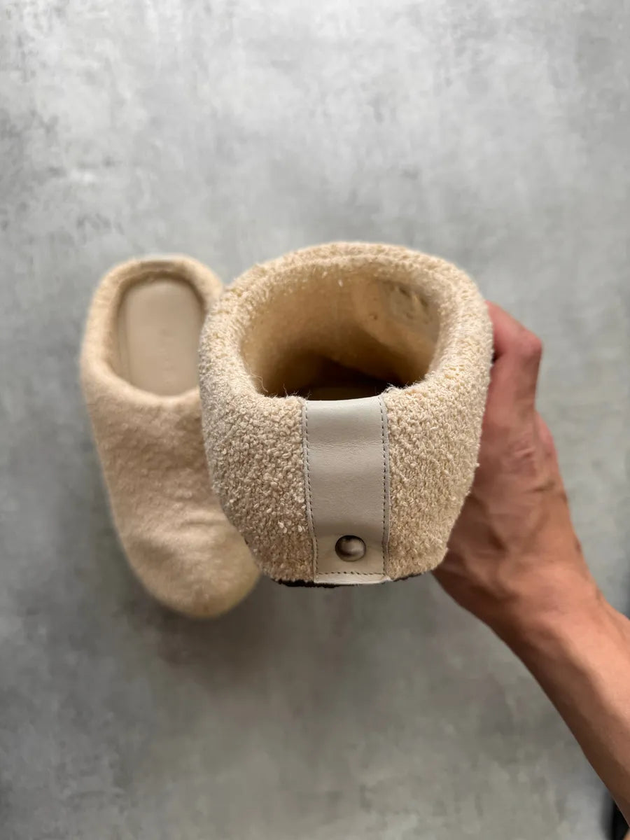 Acne Studios Beige Shearling Clogs VqMvtqX 6