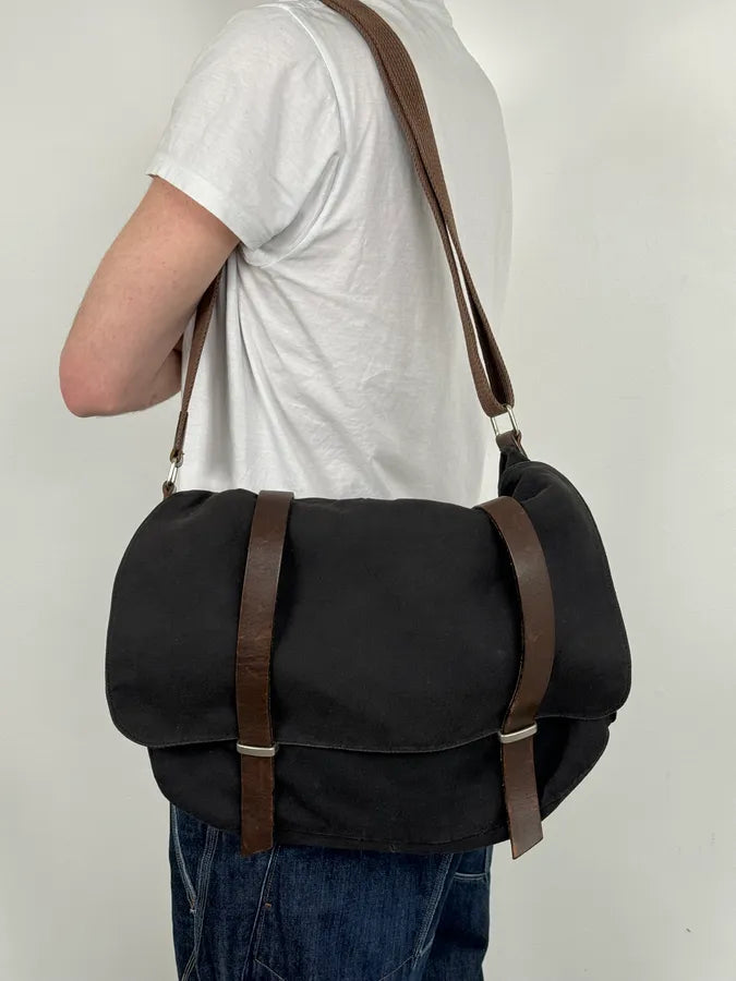 Agnes b Black Canvas Leather Strap Messenger Bag nqSLUIf 1