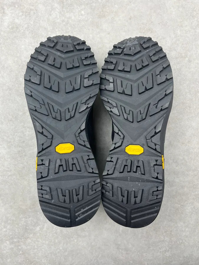 Acne Studios Black Akme Military Vibram Leather Sneakers HFvGlkI 6
