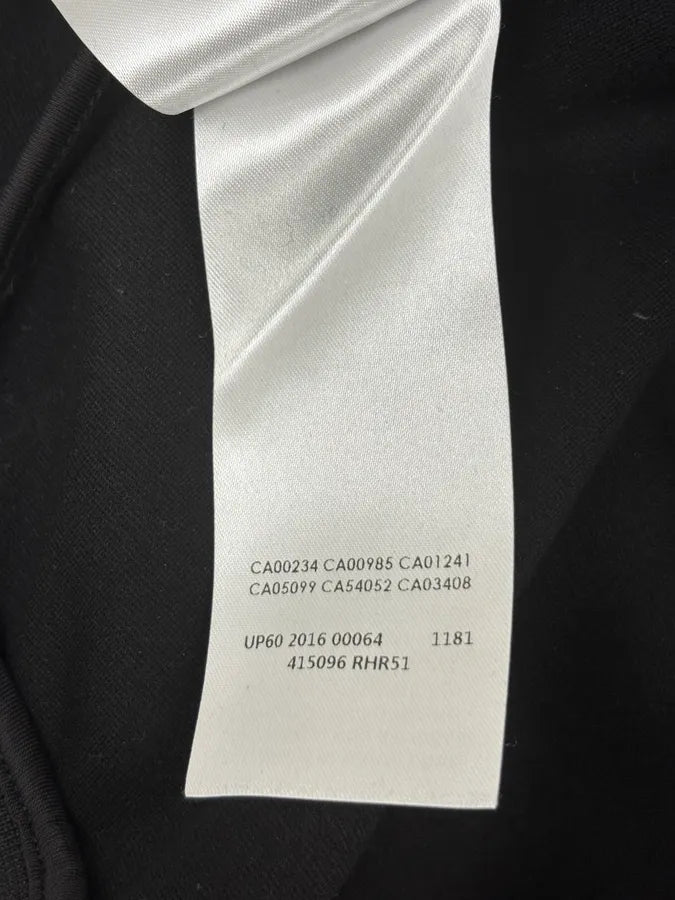 AW2016 Alexander McQueen Black Buttoned Minimalist Jacket NHIGvox 11