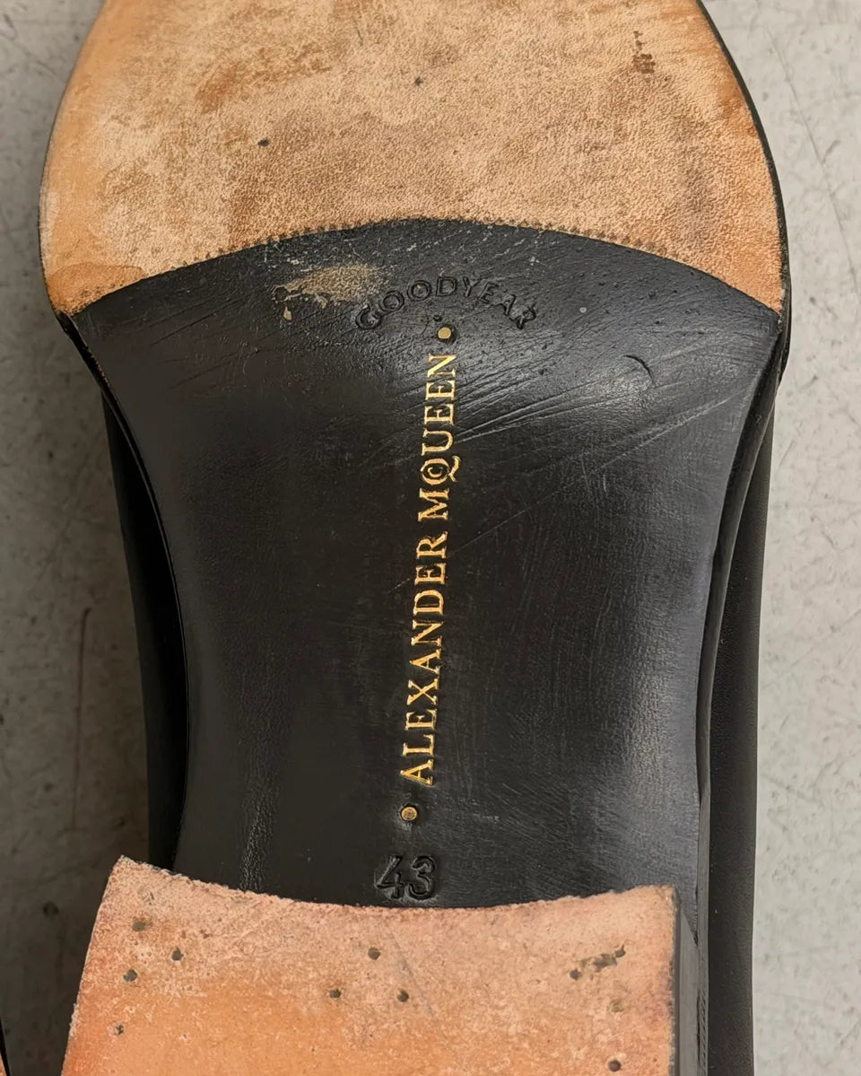 Alexander McQueen Black Leather Chelsea Boots EdSIdPB 6