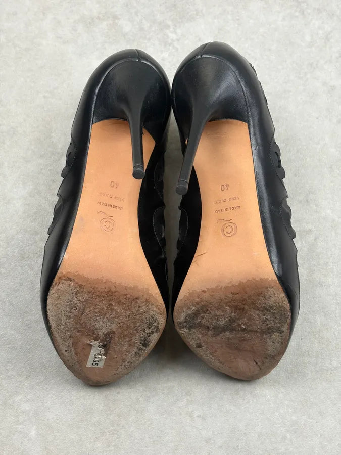 Alexander McQueen Black Leather Lasercut Peep-Toe Heels JQaBgLa 7