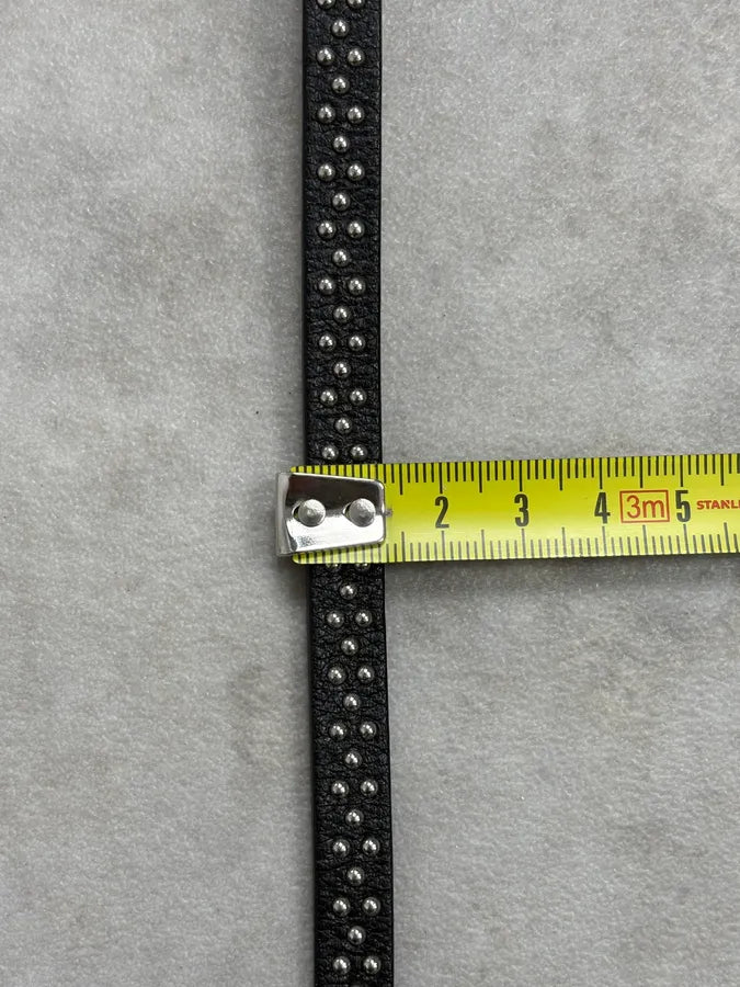 Alexander McQueen Black Studded Skull Charm Leather Bracelet waWRIbC 6
