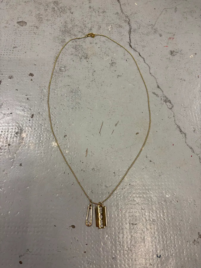 Alexander McQueen Razor Blade Pin Golden Necklace ySsbdur 1