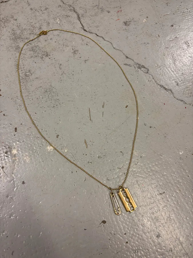 Alexander McQueen Razor Blade Pin Golden Necklace ySsbdur 2