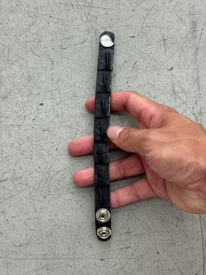 Artisanal Black Crocodile Leather Bracelet dIMGSlG 1
