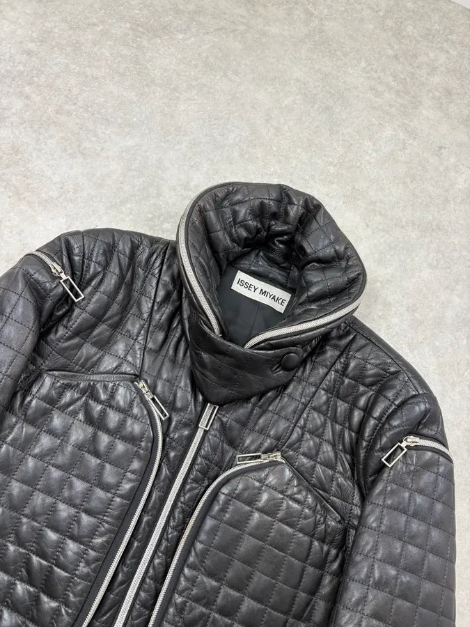 AW1991 Issey Miyake Backzip Quilted Black Leather Jacket zXVTAdU 3