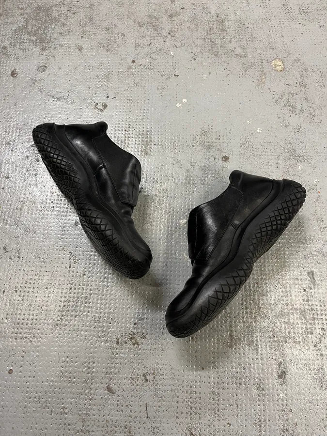 AW1999 Prada Black Leather Slip-On Vibram Sole Boots zOyspSN 1