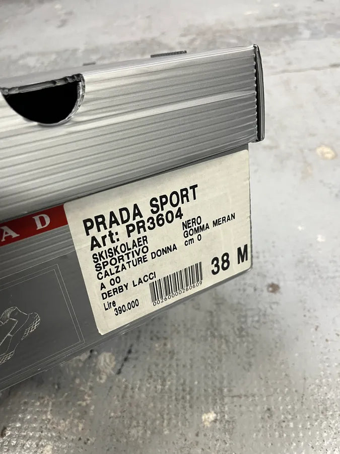 AW1999 Prada Black Leather Slip-On Vibram Sole Boots zOyspSN 7