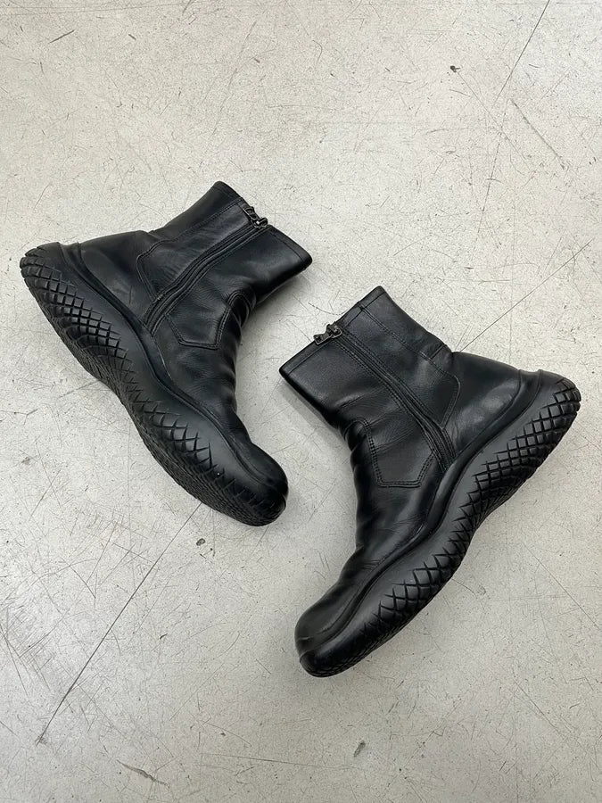 AW1999 Prada Black Leather Vibram Boots TIhdPIg 2