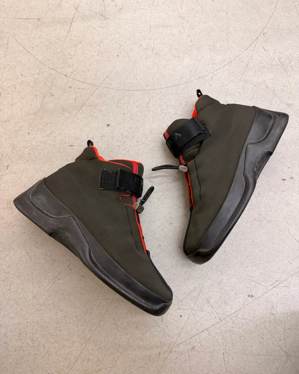 AW1999 Prada Black Neoprene Contrast Stitch Boots DkbVzDB 4