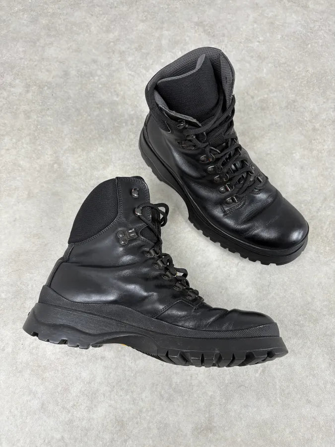 AW1999 Prada Black Premium Vibram Leather Boots PcyFmMP 4