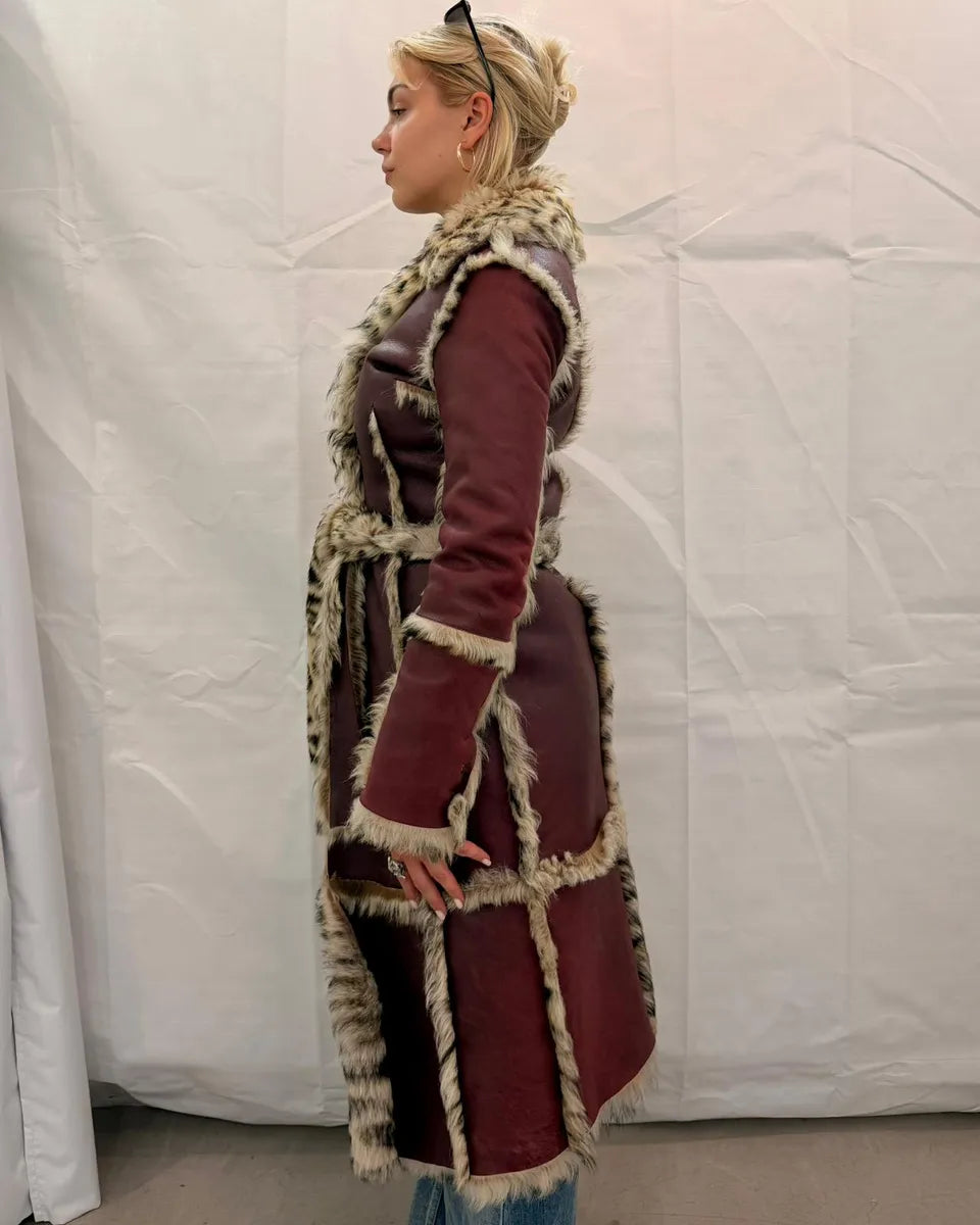 AW2001 Dolce & Gabbana Bordeaux Leather Fur-Trimmed Long Coat FWoAQsS 4