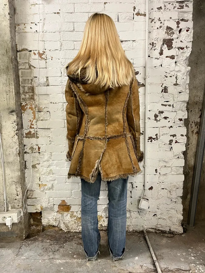 AW2001 Dolce & Gabbana Fur Camel Shearling Coat ybxBZoK 2