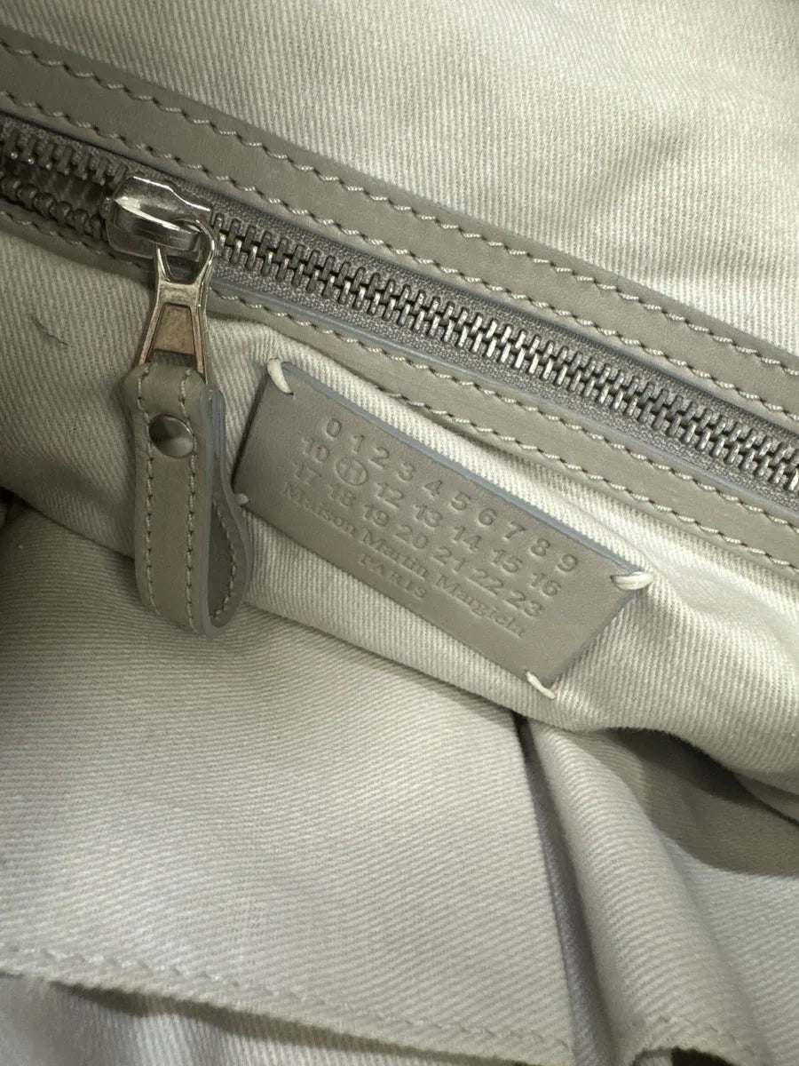 AW2001 Maison Martin Margiela Grey Canvas Handle Shoulder Bag oOSESRC 11