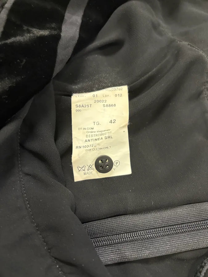 AW2002 Emporio Armani Black Velvet Dress mREPmsu 4