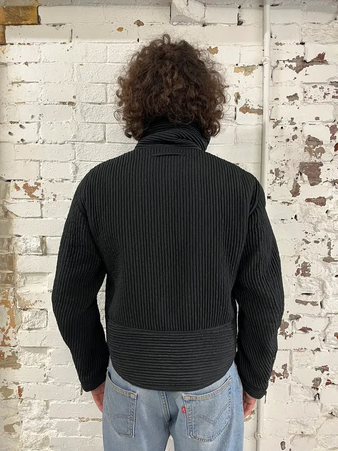 AW2002 Emporio Armani Pleated Cropped Asymmetrical Black Jacket pHxgiql 2