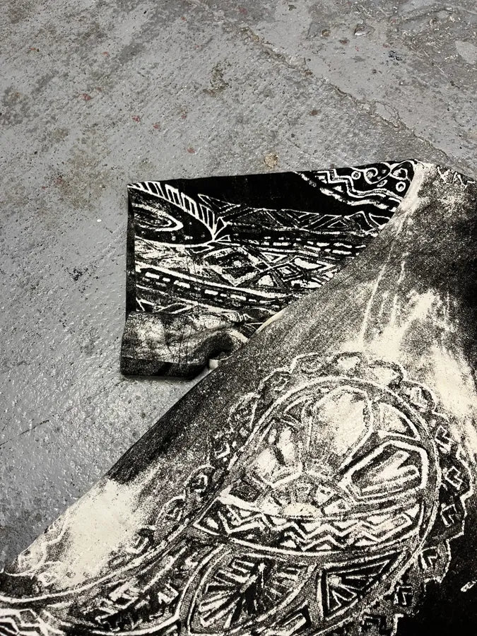 AW2003 Cavalli Black & White Pesley T-Shirt AUrsovX 4