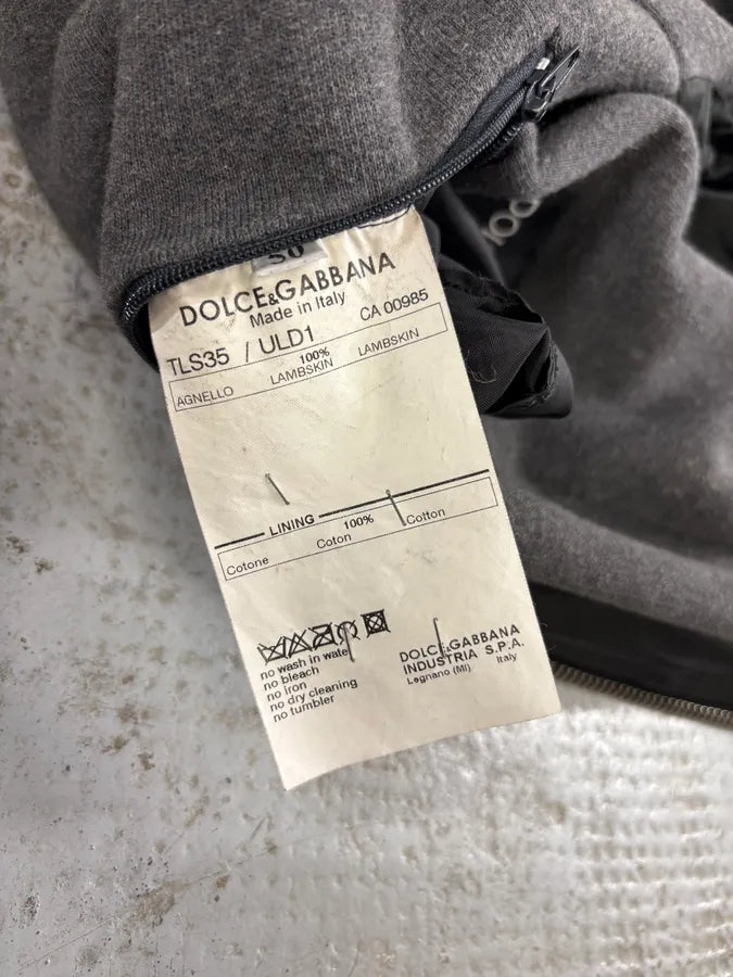 AW2003 Dolce & Gabbana Black Hooded Lambskin Bomber Jacket  rUsRCBY 11