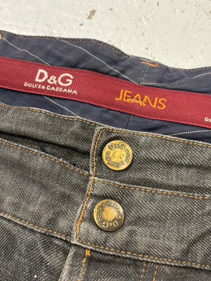 AW2003 Dolce & Gabbana Double Waisted Grey Denim Shorts ZGCWDPU 7