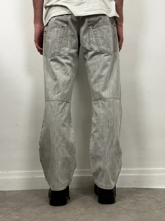 SS2004 Dolce & Gabbana Grey Faded Denim Jeans  hGphCvE 3