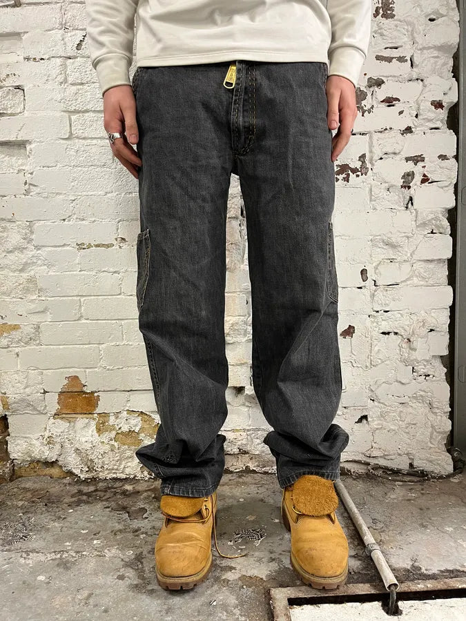 AW2003 Dolce & Gabbana Grey Raw Cargo Denim Jeans hnzfKJA 1
