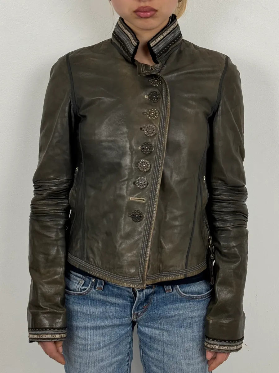 AW2003 Marithé + François Girbaud Grey Eroded Buttoned Asymmetrical Leather Jacket OInzVVj 1