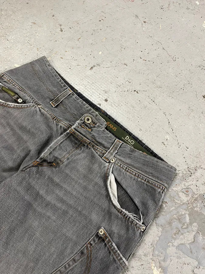 AW2004 Dolce & Gabbana Asymmetrical Grey Cargo Denim Jeans JjNVhVK 6