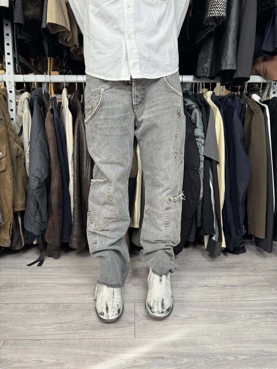 AW2004 Dolce & Gabbana Asymmetrical Grey Cargo Denim Jeans qJeJXdz 3