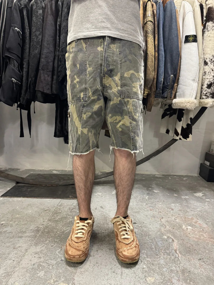 AW2004 Dolce & Gabbana Cargo Artisnal Camo Shorts (S) 2