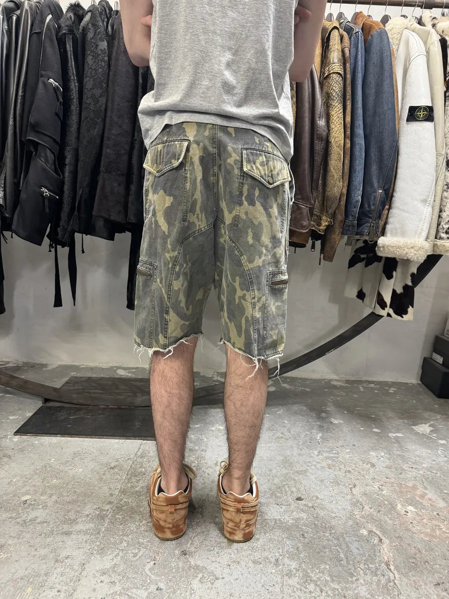 AW2004 Dolce & Gabbana Cargo Artisnal Camo Shorts (S) 3