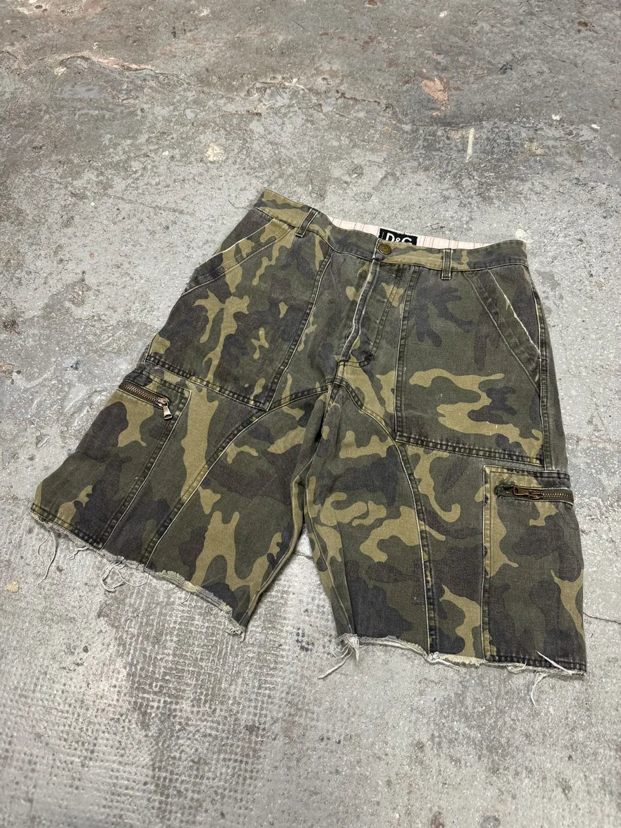 AW2004 Dolce & Gabbana Cargo Artisnal Camo Shorts (S) 7