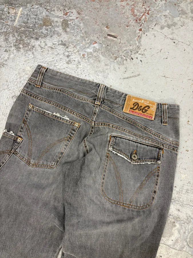 AW2004 Dolce & Gabbana Grey Asymmetrical Cargo Denim Jeans LsDakJO 6
