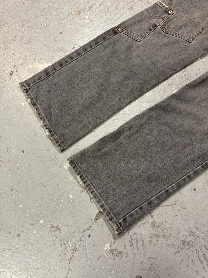 AW2004 Dolce & Gabbana Grey Asymmetrical Cargo Denim Jeans IiXQBSF 4