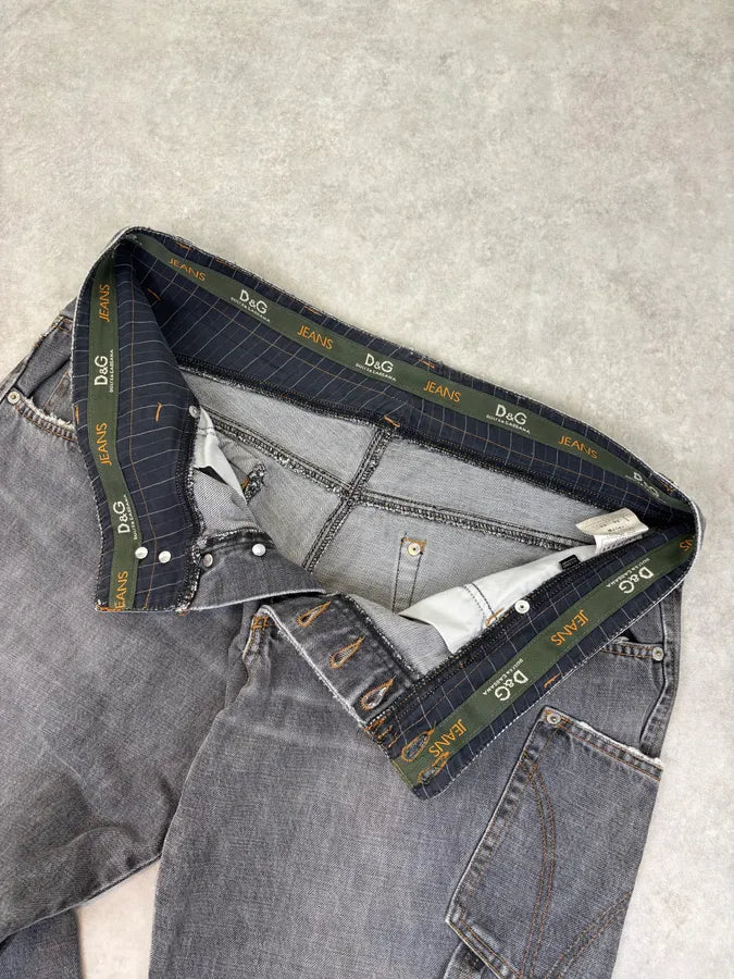 AW2004 Dolce & Gabbana Multi Pockets Asymmetrical Cargo Jeans kNnDrKl 4